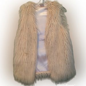 Baby pink faux fur vest